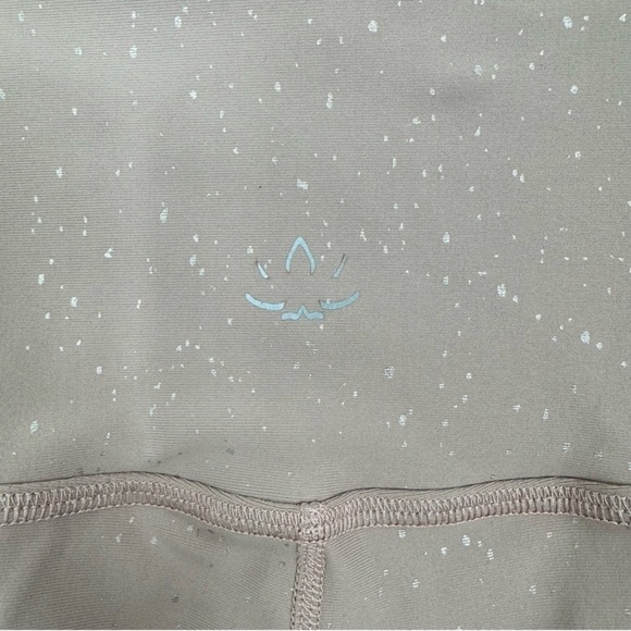 Beyond Yoga Alloy Ombré Metallic High Rise Leggings Pink Gold Alloy Size Small - Picture 7 of 12